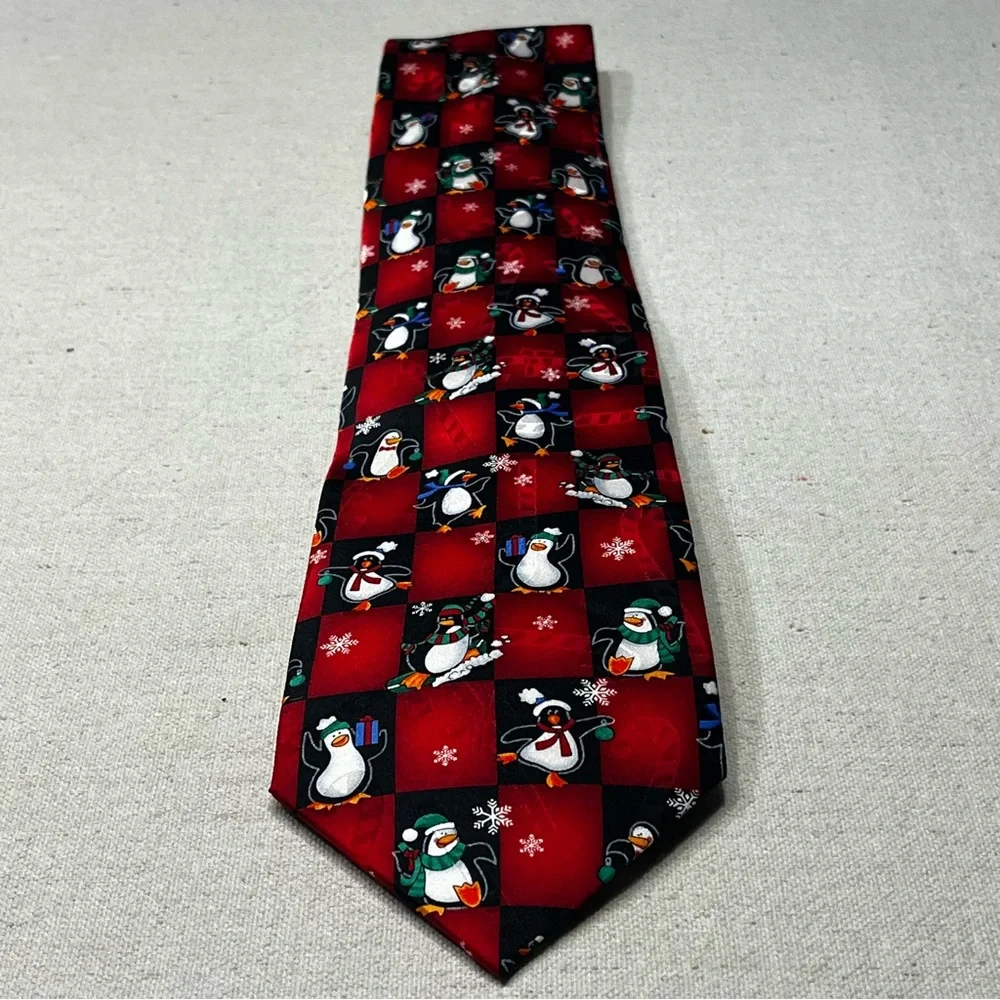 Hallmark - Yule TIE Greetings -  Penguin Pattern Silk Tie
